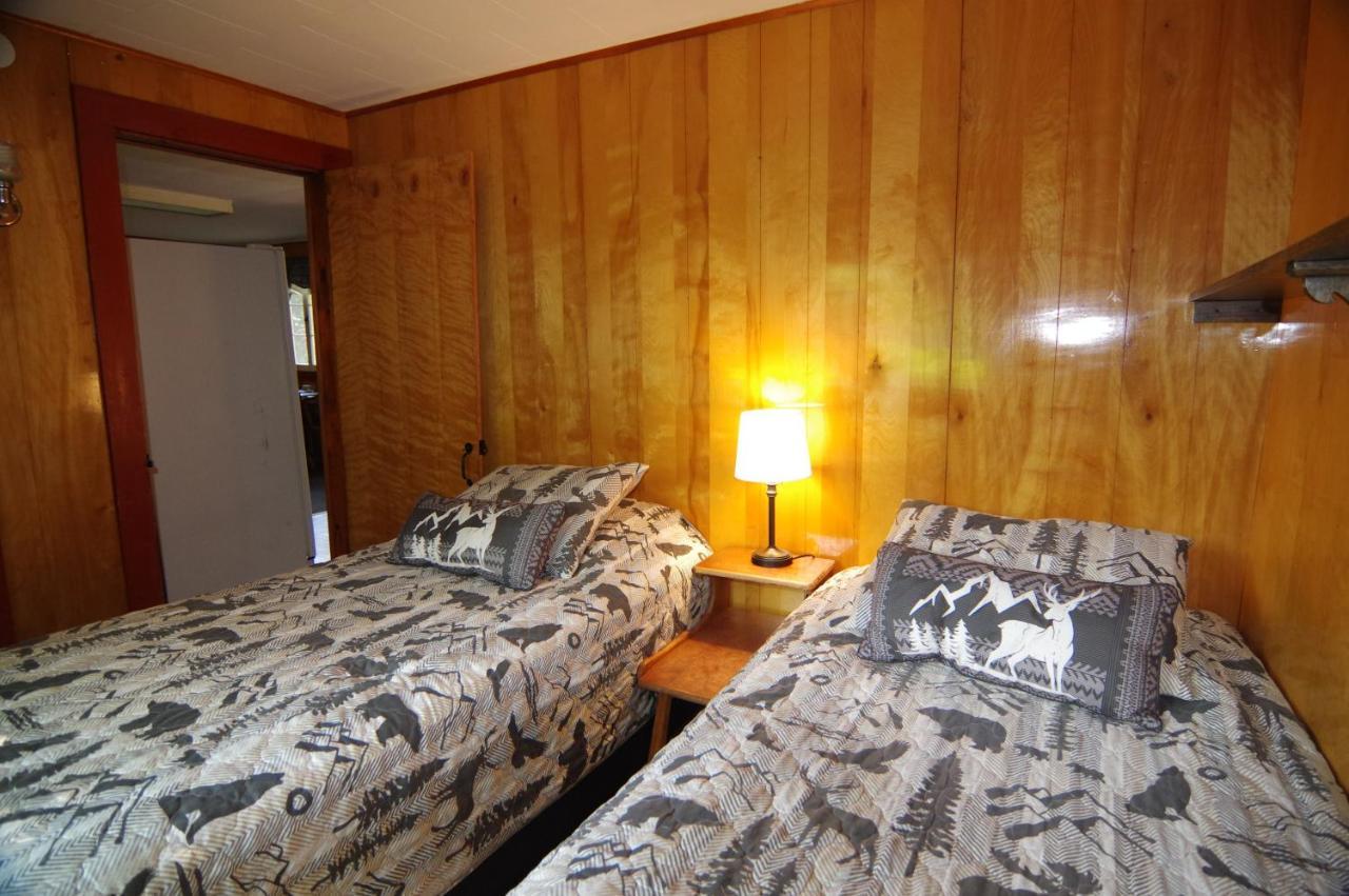 Cramers Point Lake Breeze Lake George Exterior foto